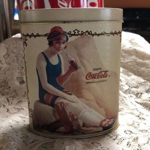 VTG COCA COLA OVAL TIN CAN